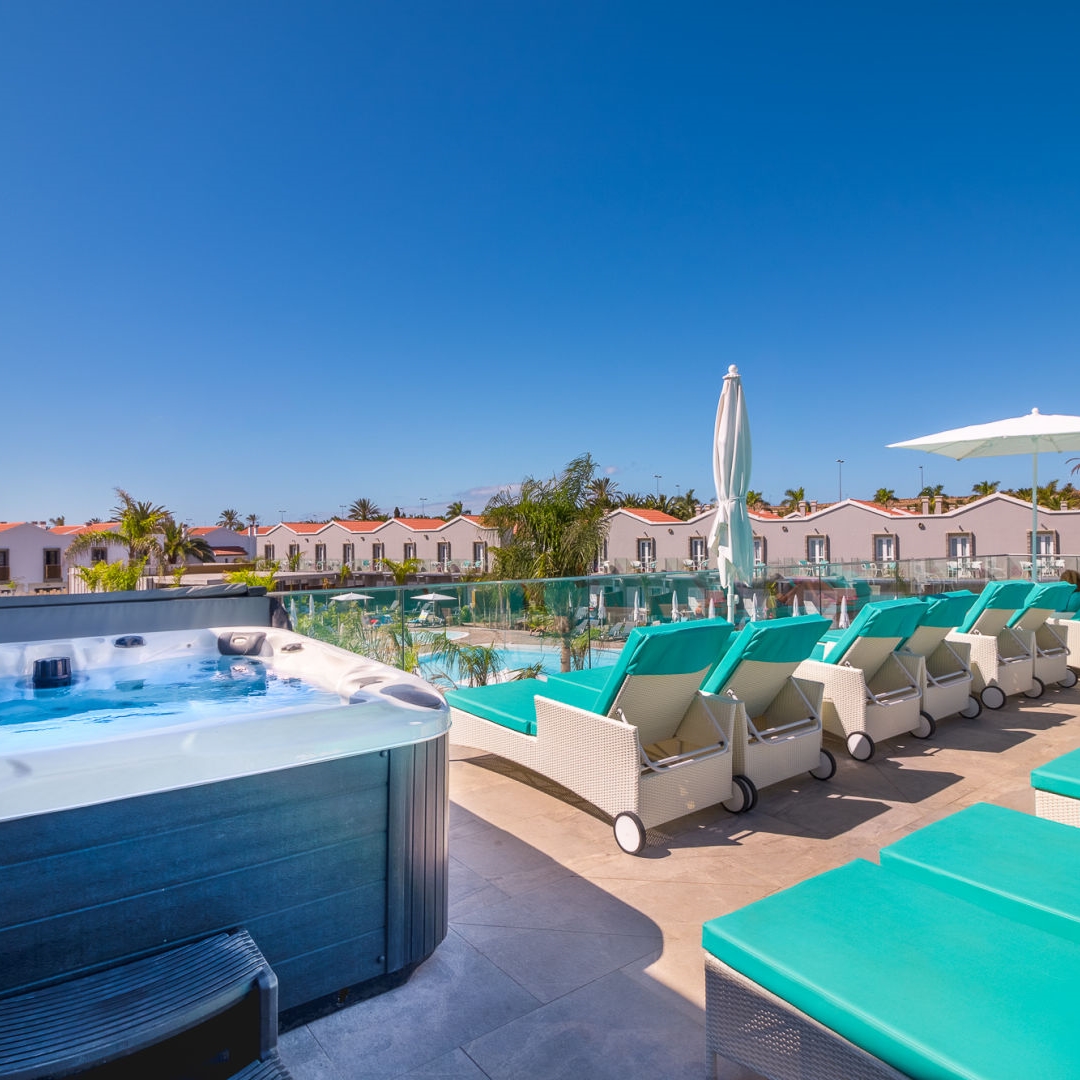 COOEE Los Calderones Hotel Suites - Erwachsenenhotel