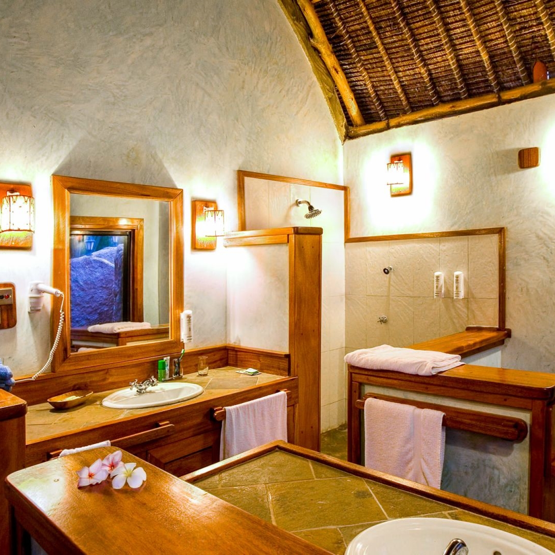 **** The Sands at Chale Island