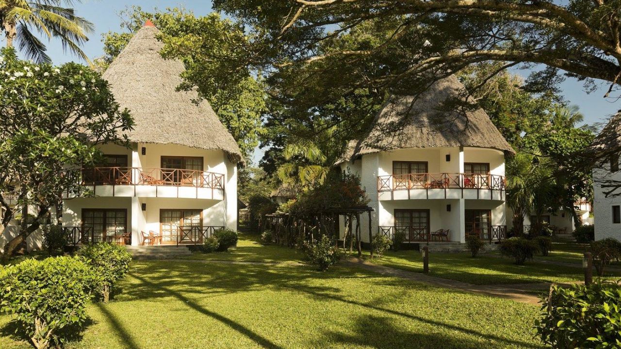 **** Hotel Neptune Village Beach Resort
