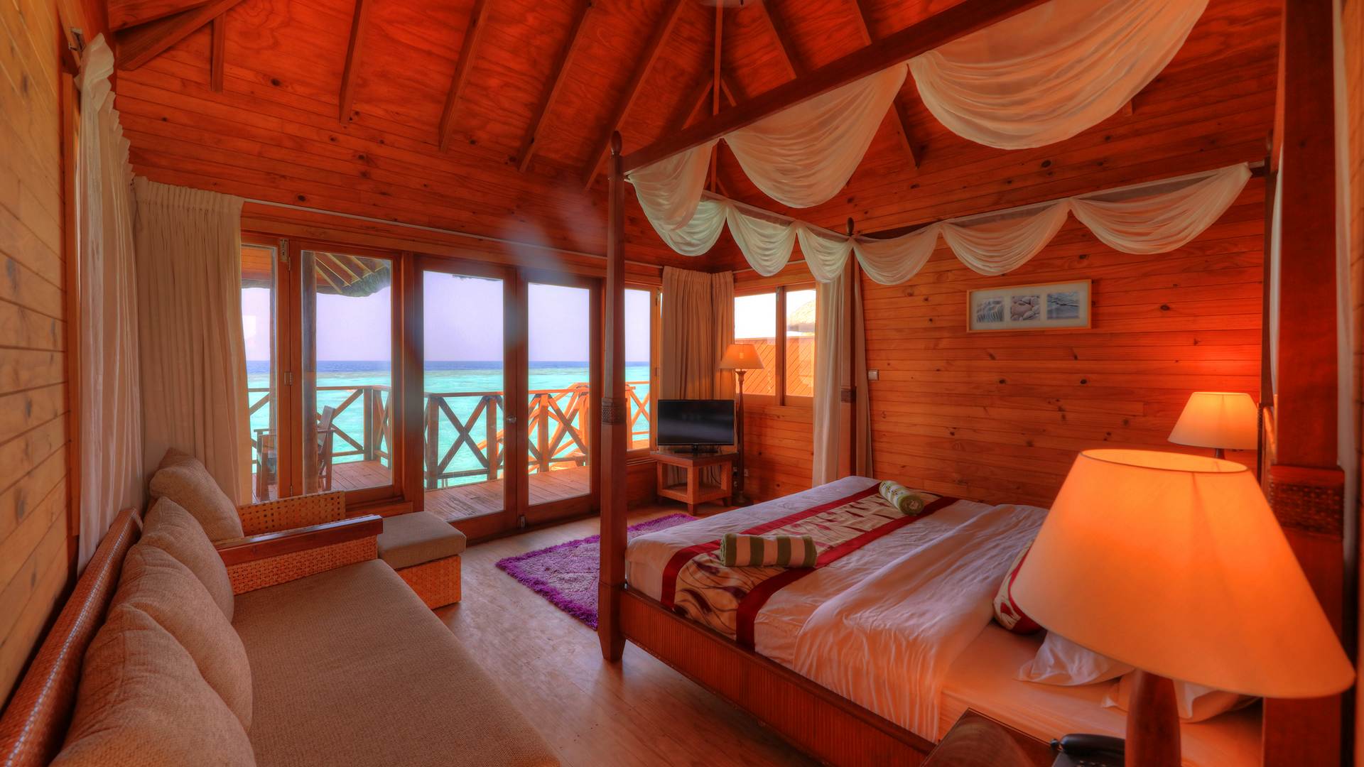**** Fihalhohi Island Resort