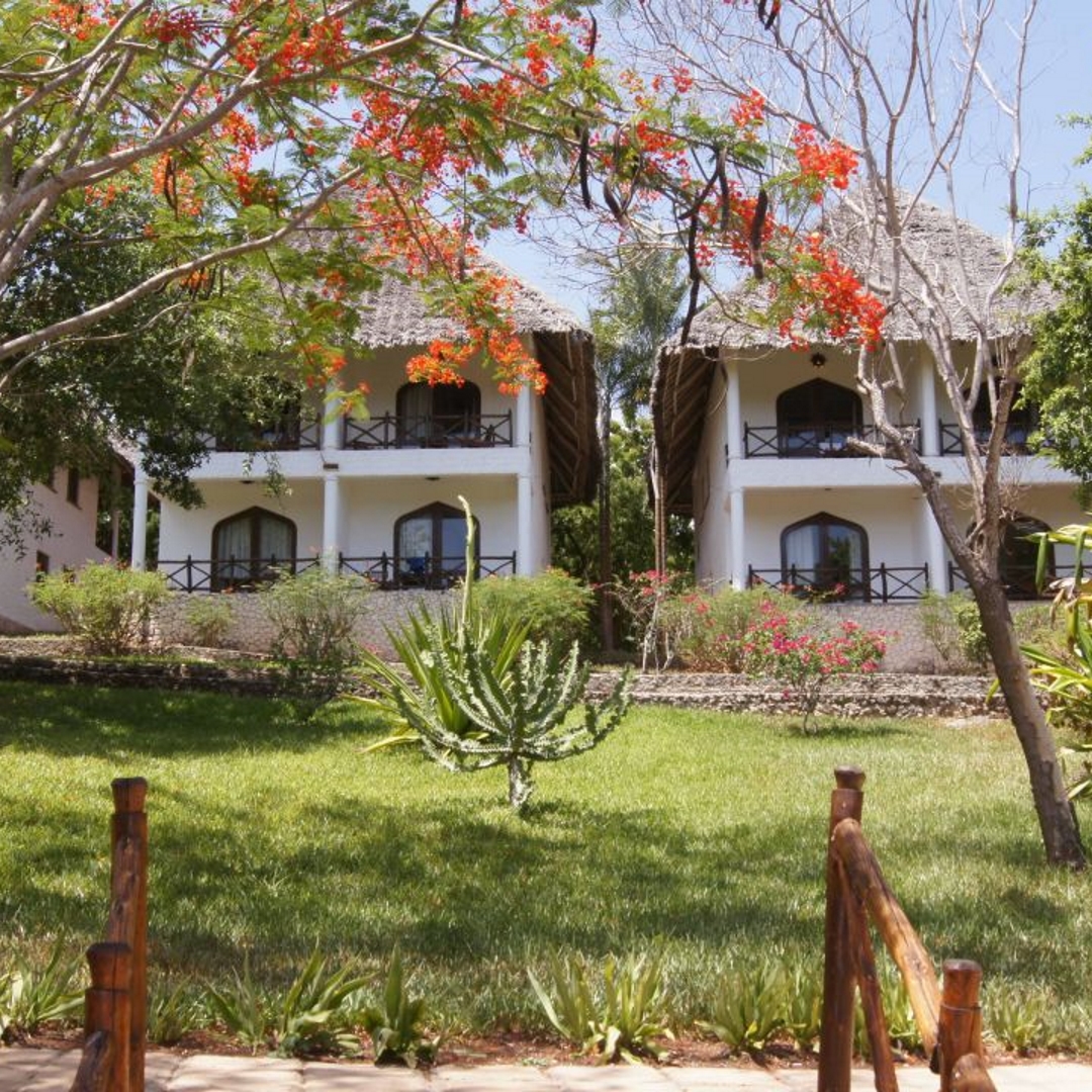 4 Sterne Hotel Bluebay Beach Resort & Spa