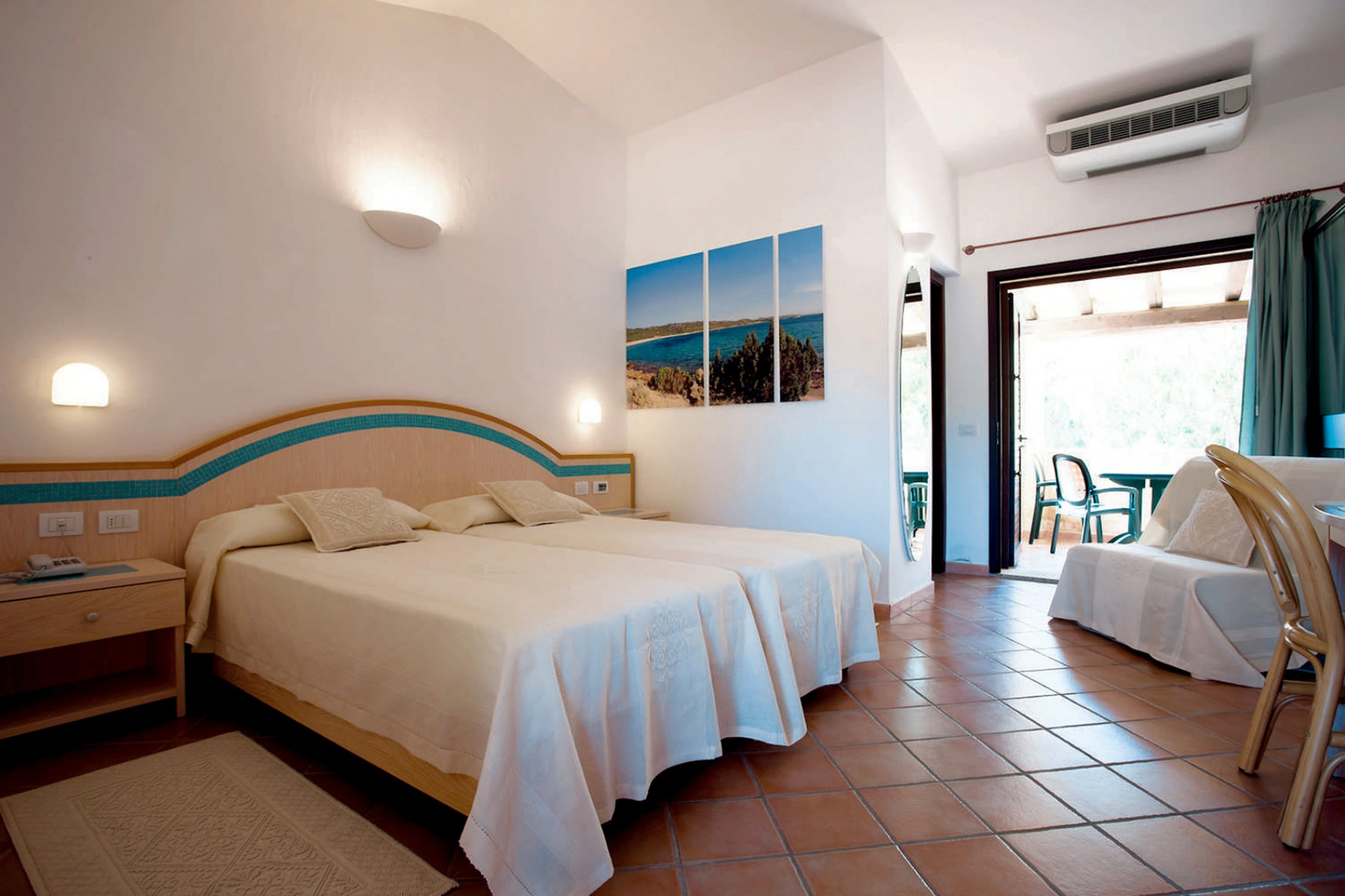 ***+ Hotel Centro Vacanze Isuledda