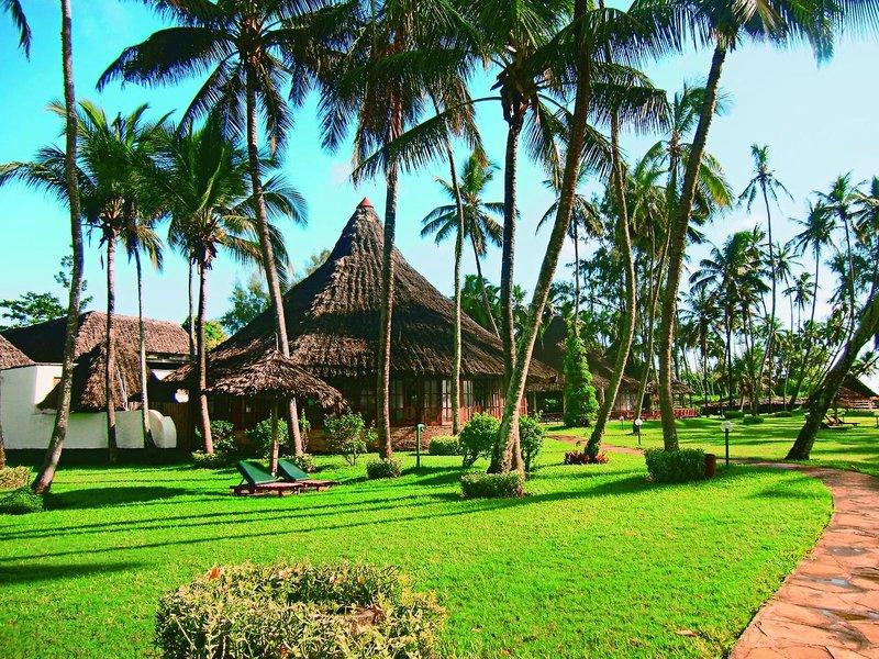 **** Hotel Neptune Village Beach Resort