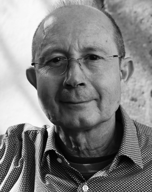 Poemas del libro Signo y Presencia. Poesía para 2025. Francisco Muñoz Soler