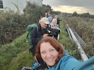 Singvogelbeobachten auf dem ersten Damm, Foto: Carolin Zimmermann