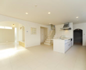 Gallery04