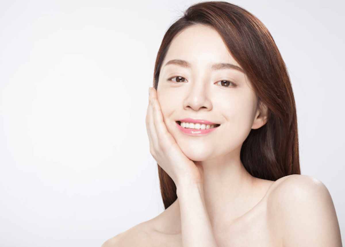 Review tắm trắng tại LG Clinic: Bật mí công nghệ cho da trắng bật 5 tone