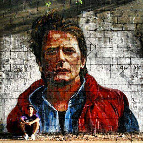 Marty Mc Fly aus "Back to the Future" als Street Art.