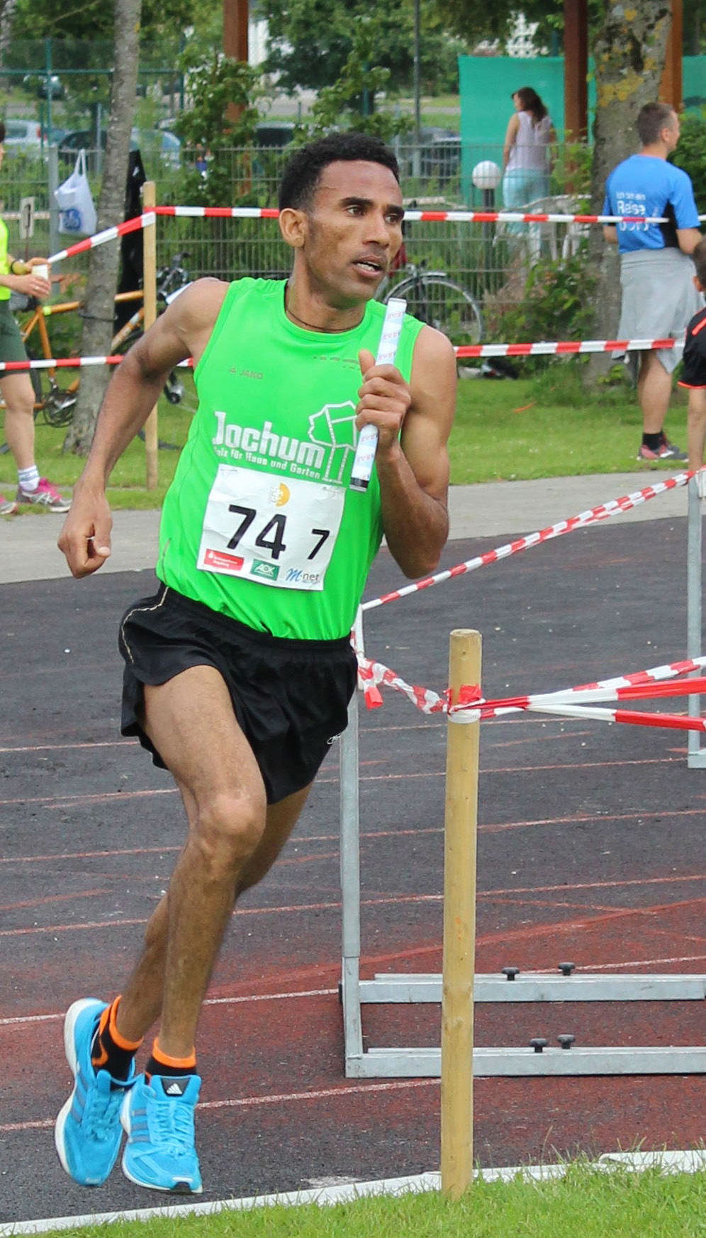 Seriensieger Yossief Tekle beim Landkreislauf 2015