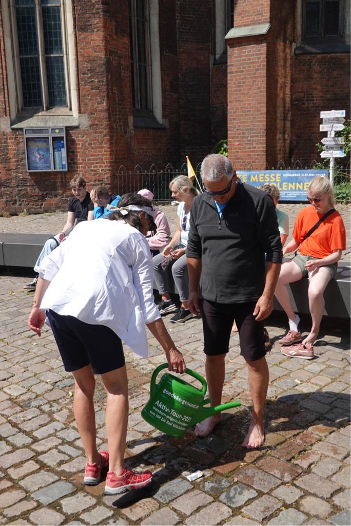 mit Pilgersegen auf typisch kneippsche Art