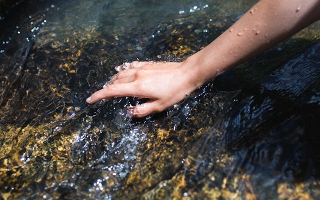 Die Kraft des Wassers spüren -  Altes Dorfbad, Bad Ragaz