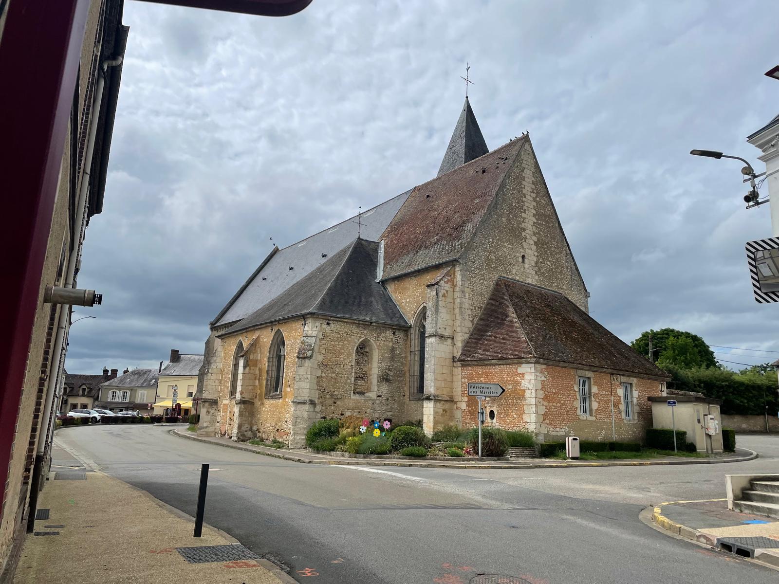 Terminus: l'église de Condé