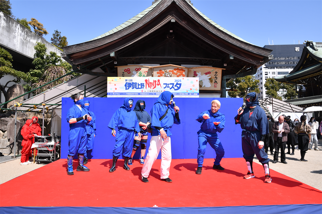 大阪プロレス参上！　大阪天満宮ステージ　10：50-+忍者パレード