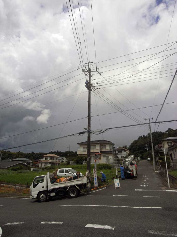 鶴舞の家 電柱の支線移動 菅沼建築設計 鶴舞の家 電柱の支線移動 菅沼建築設計
