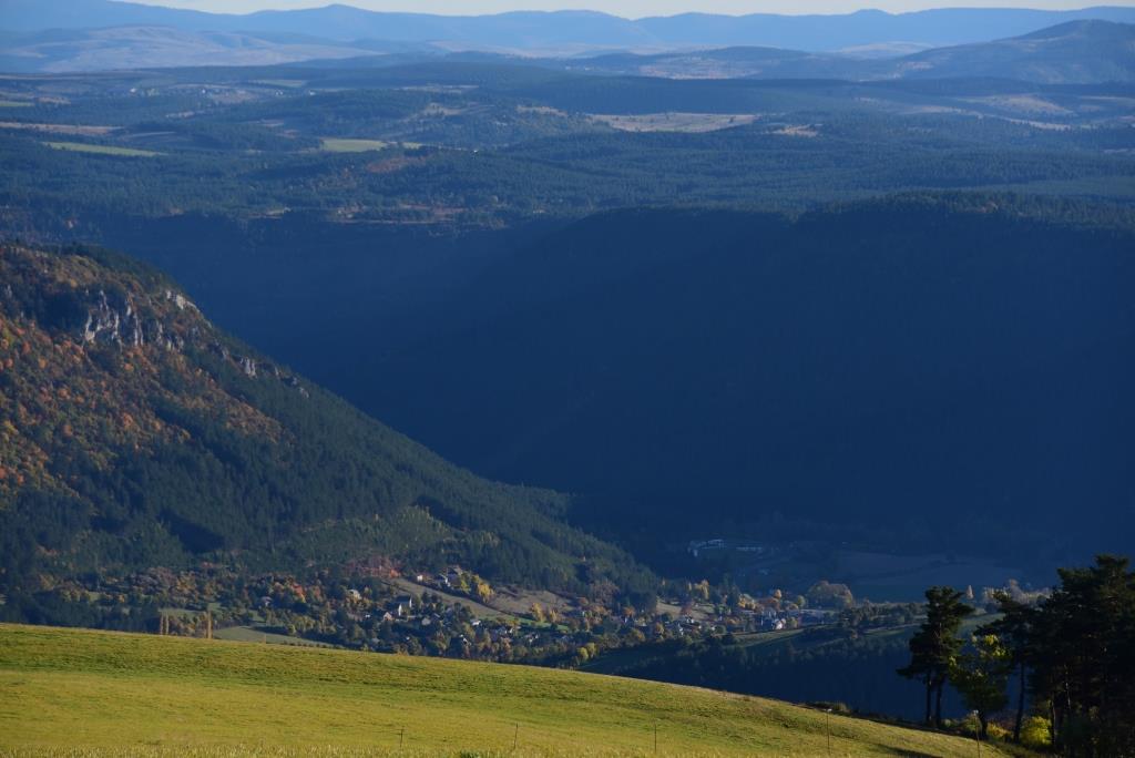 Vue plongeante sur Barjac