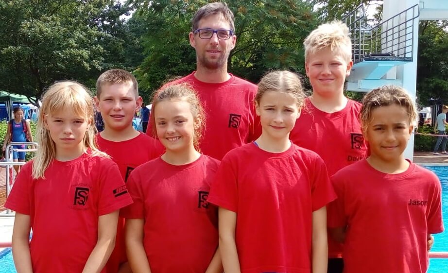 Gruppebild: Carolin Schleiter, Nikita Bliznyuk, Sheila Drylo, Trainer Thorsten Althaus, Steffi Schubert, Dawid Koperwas und Jason Thomas / Foto: Frankenberger SV