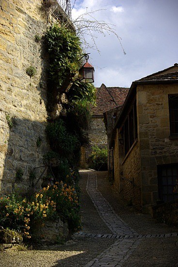 LES RUELLES DE MONTIGNAC