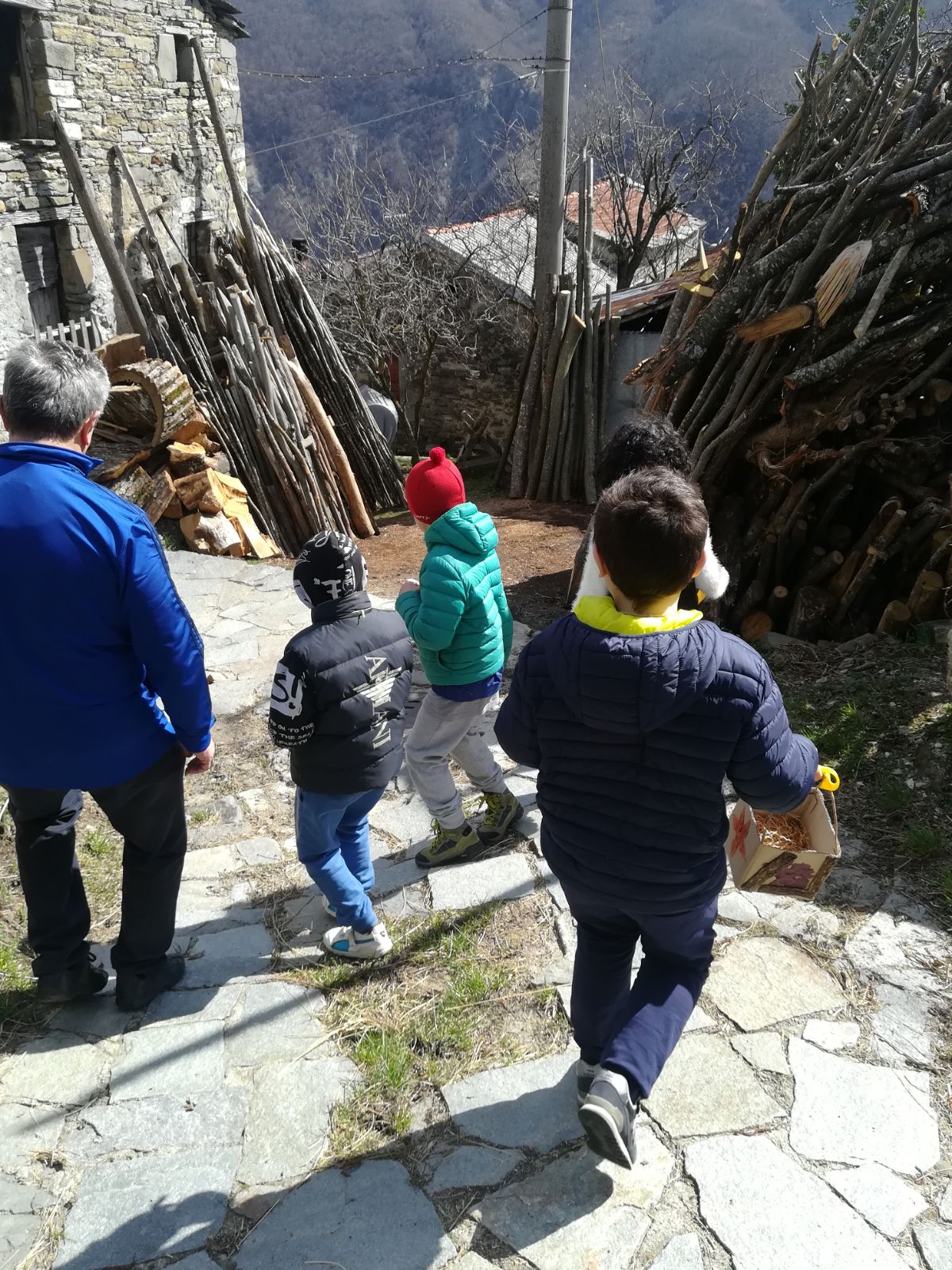 2 aprile Lisore - caccia al tesoro delle uova dipinte