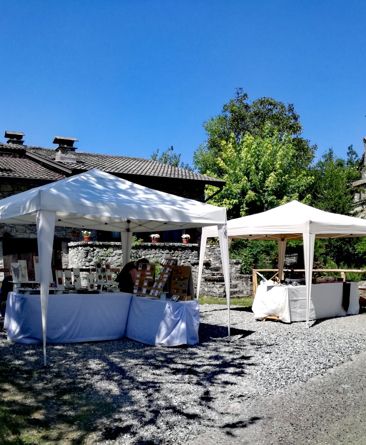 "Artigiani Creativi" di ArTre   4 agosto 2019   Brugnello di Marsaglia (PC) - mercatino di artigianato locale