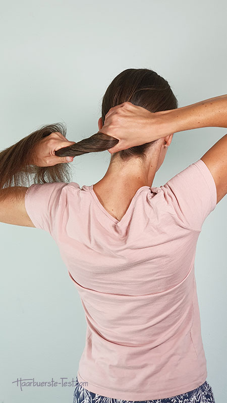 Große Haarklammer Frisur: Haare hoch mit großer Klammer