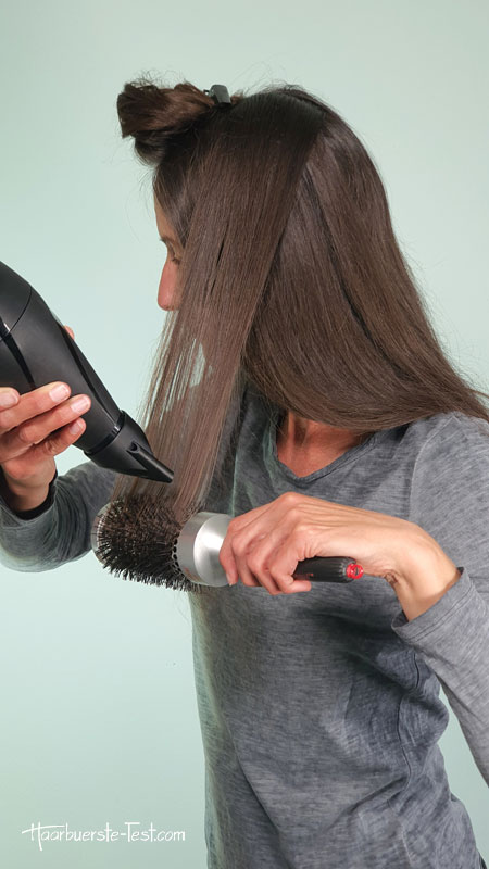 Haare glatt föhnen mit Rundbürste: Anwendung, Tipps und Tricks! ................ - Praxis Tests!