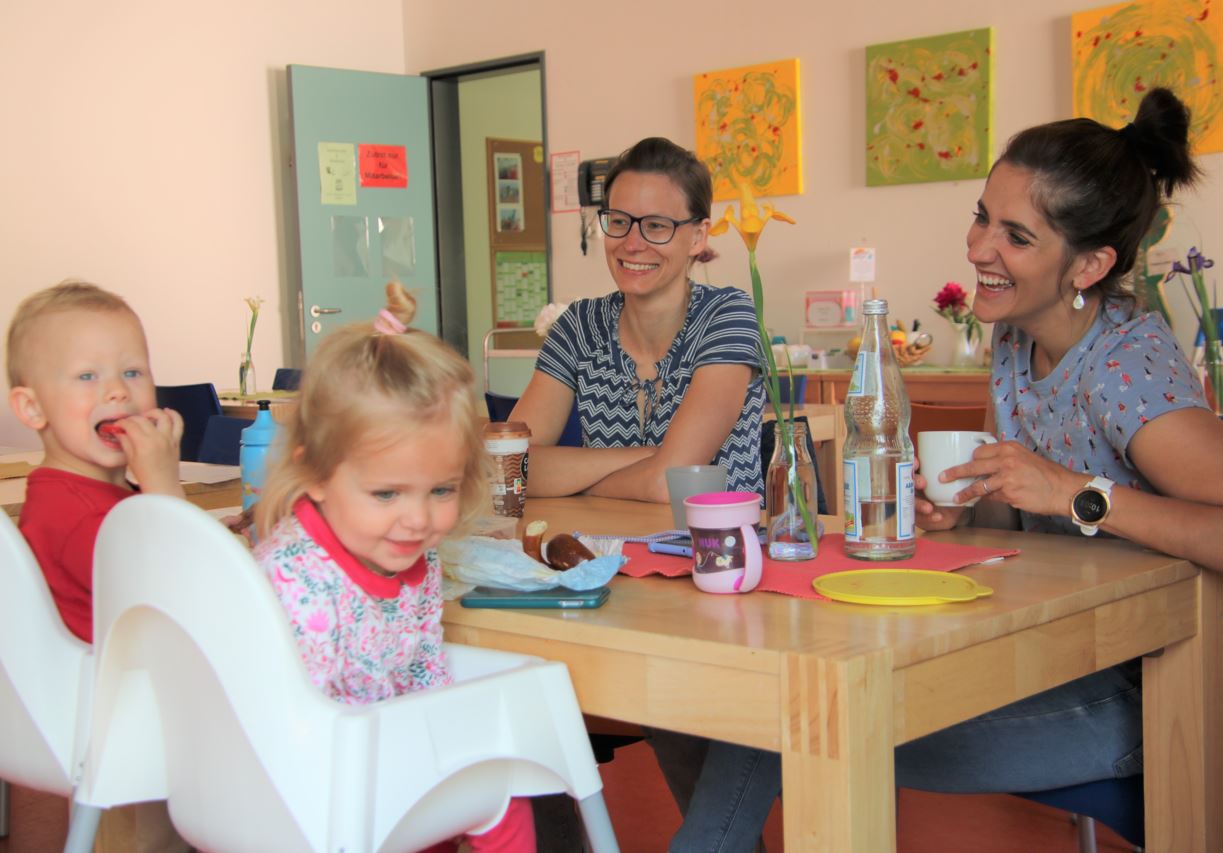 Mütter mit Kindern