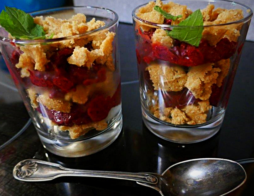 Rohe Vanillestreusel mit Eis - Grüne Base - Gaumenschmaus mit basischen ...