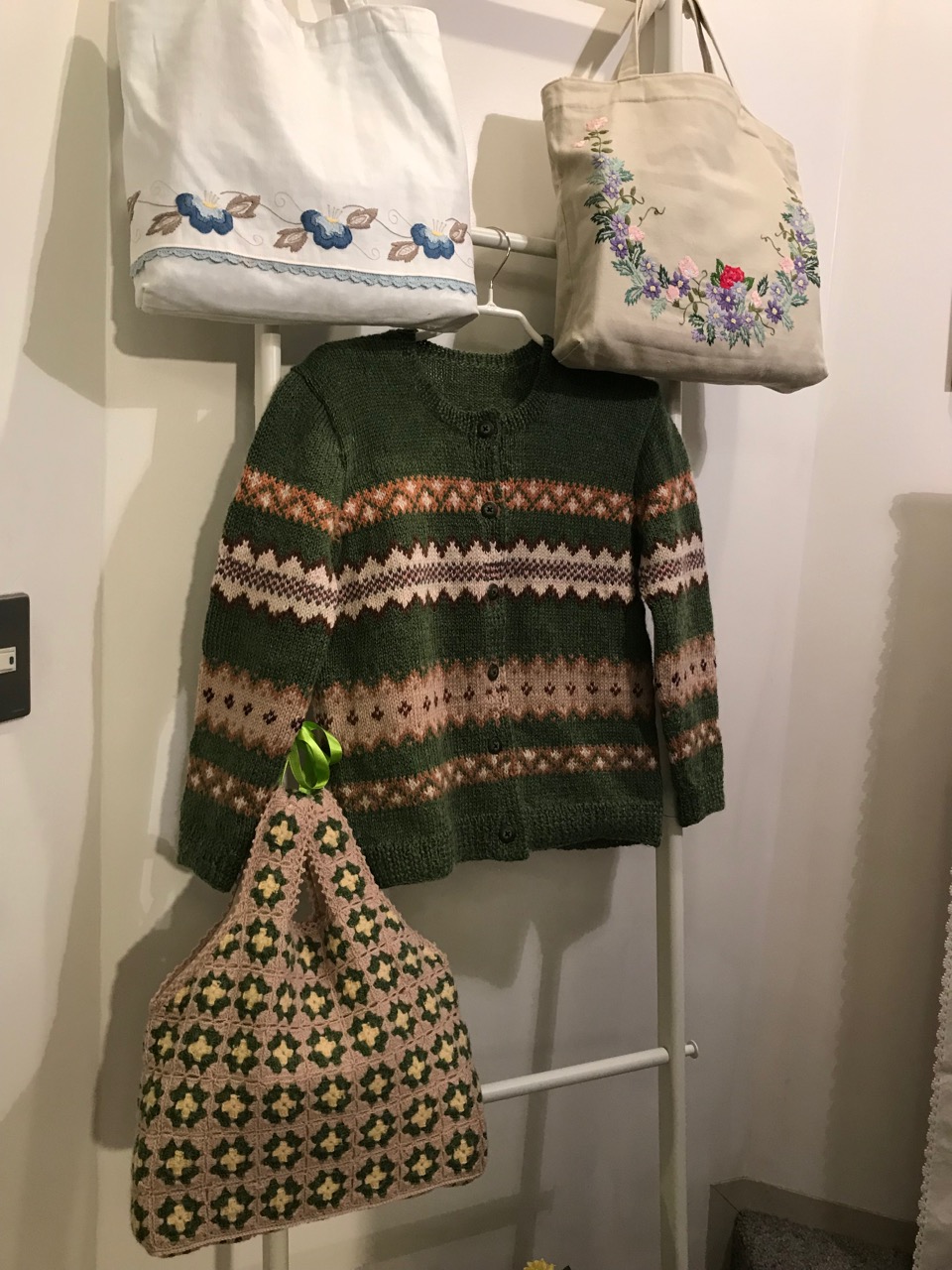手編みセータ・バッグ・刺繍レッスンバッグ