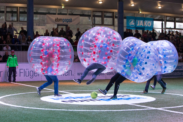 welcome-net GmbH, Stuttgart, Eventagentur, Süddeutschland, Hallenmasters, Sport-Event, Zorbing-Bälle