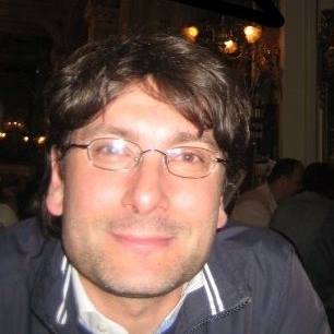 Dott. Fabio Foti (Direttore Sanitario), virologo clinico