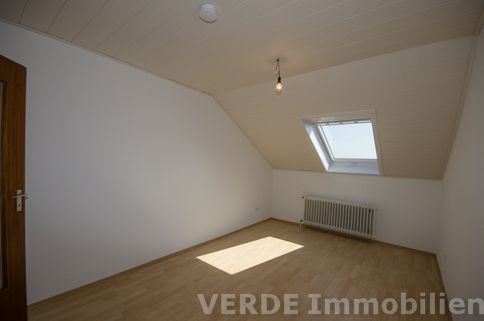 Schlafzimmer DG