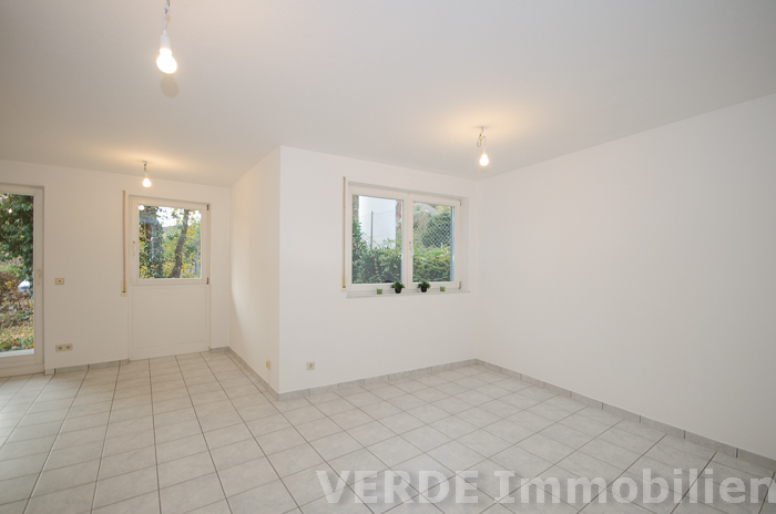 Helles Wohn-/Esszimmer