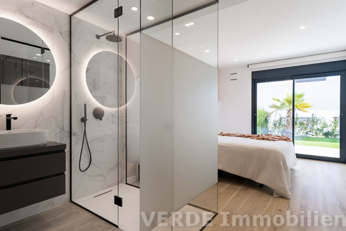 Bad en Suite und 2. Duschbad