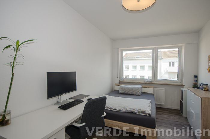 Kinder-/Arbeitszimmer