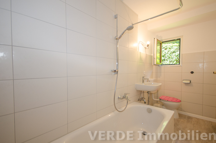 Renoviertes Tageslichtbad
