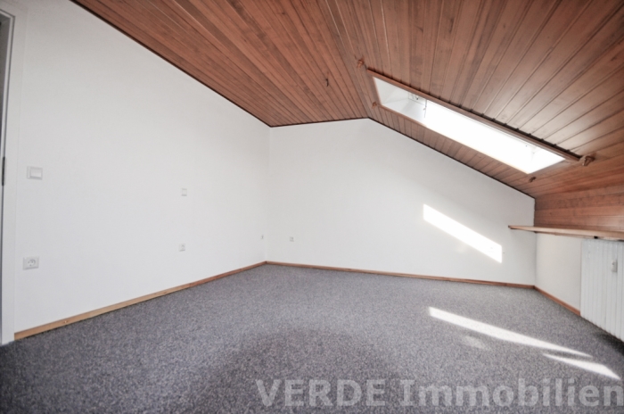Großes Schlafzimmer