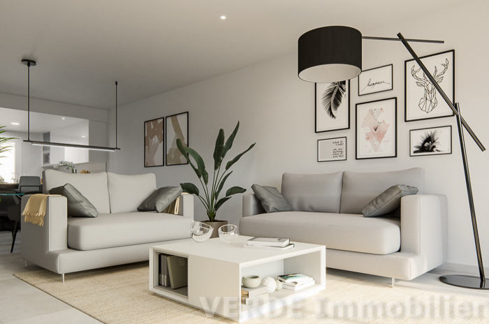 Wohnzimmer mit Balkonzugang