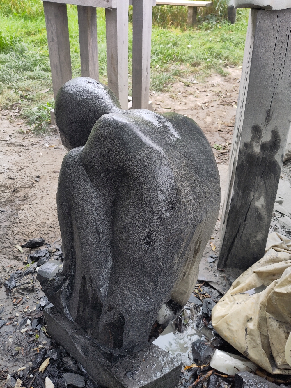 "Hockender" Basalt ...in Prozess 