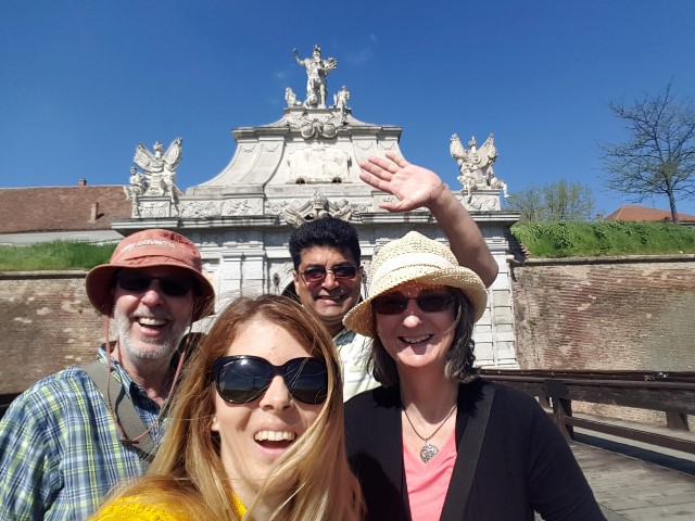 Selfie vor Wahrzeichen Alba Iulias