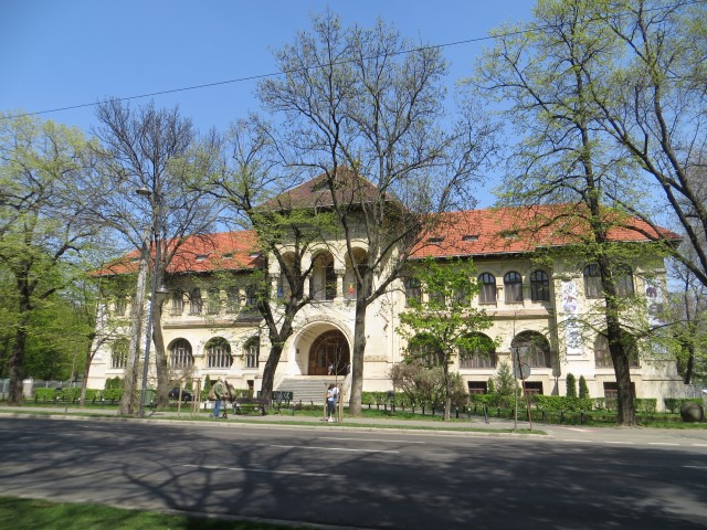 Museum im rumänischen Baustil an der Kiseleff-Chaussee