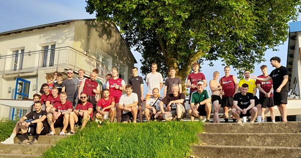 Drachenboot-Training von 1. und 2. Mannschaft