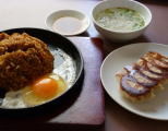 カレー焼飯と餃子