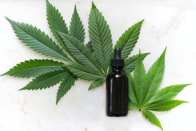 CBD: wat werkt het beste capsules of olie?