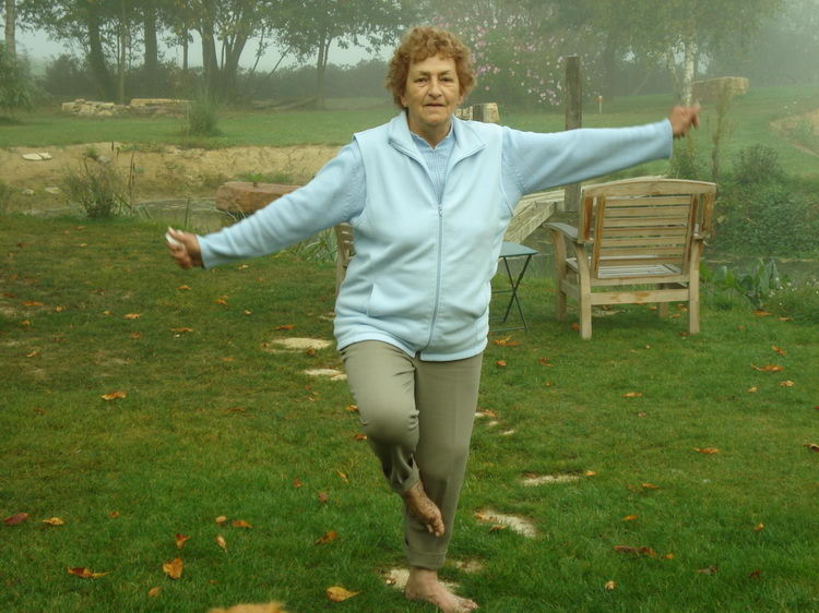 Meine Mama ist noch ganz schön fit und gelenkig