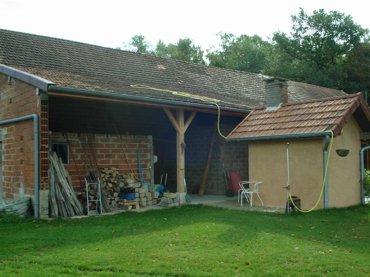 Sitzplatz beim Holzschopf