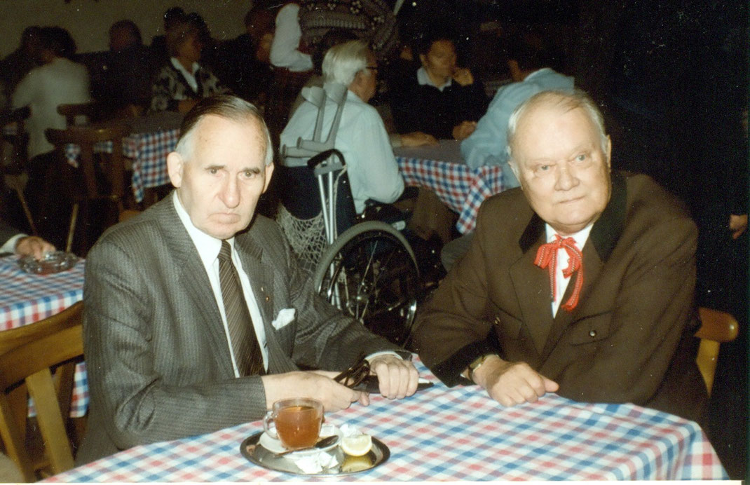 ALBERT STENWEDEL (lijevo) sa Walter Reder u 1980