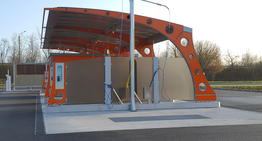 Charpente métallique déportée  pour station de lavage
