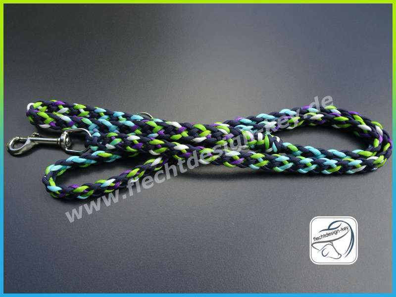Flachgeflochtene Führleine mit fester Handchlaufe aus Paracord, Cross Braid