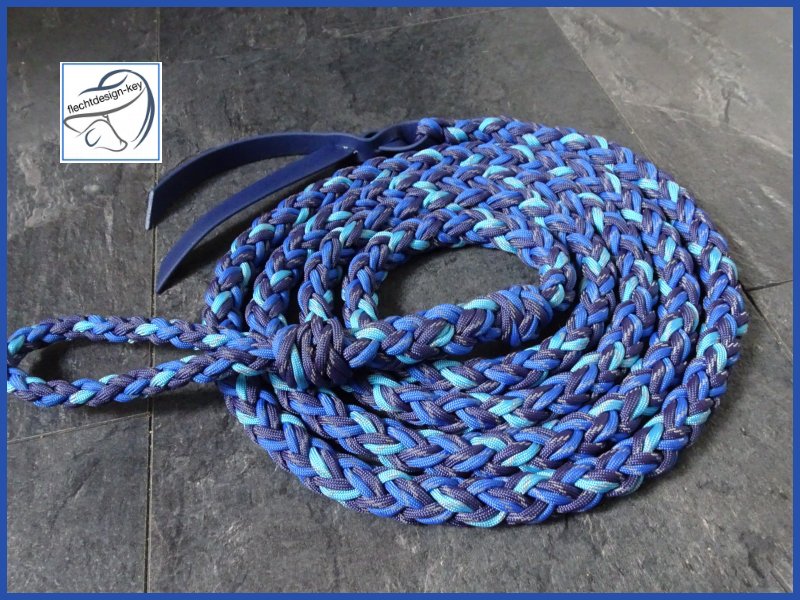 Bodenarbeitsseil aus Paracord 12fach rund geflochten mit Schlaufe und Biothane-Klatsche