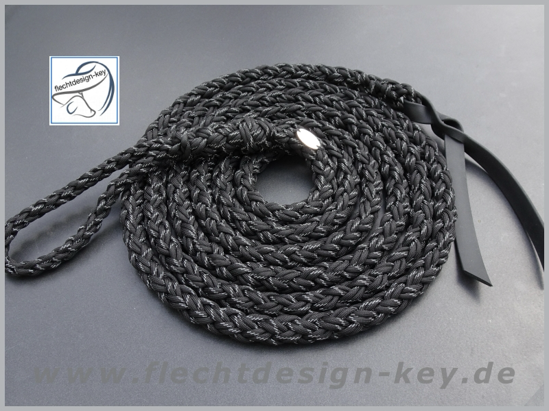 Bodenarbeitsseil 12fach rund aus Paracord geflochten mit Schlaufe und Biothane-Klatsche